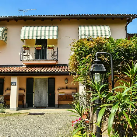 Cascina Folletto Фермерский дом *